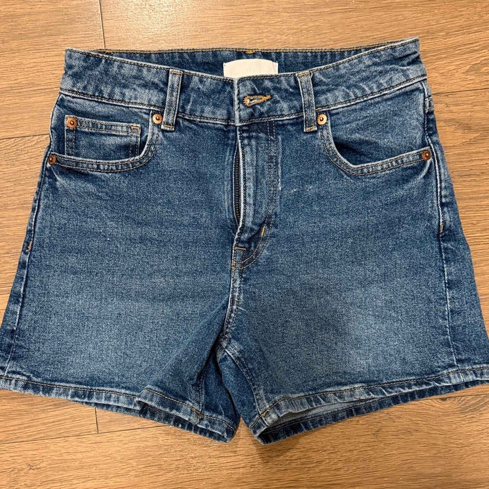 H&M Classic High-Rise Denim Shorts in Medium Blue